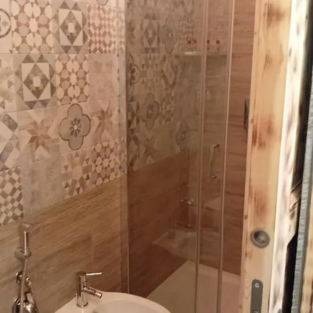 בית הארחה Serafina's